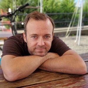 Meet your Posher, Nowell